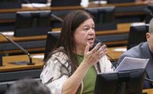 CCJ aprova garantia de aposentadoria rural para mulheres do campo identificadas como donas de casa