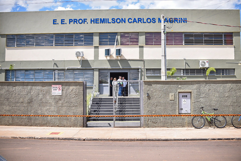 Entrega da Escola Estadual Professor Hemilson Carlos Magrini